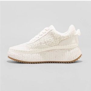 Universal Thread Cream Platform Sneakers
